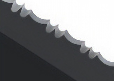 Option: 1/2 serrated blade